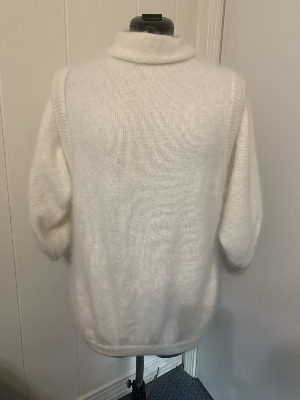Moda International Ivory Angora mock turtle Neck Sweater Top hipster medium
